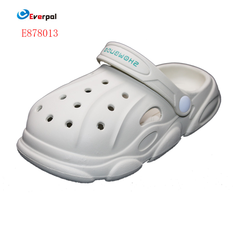 ເປັນຫຍັງ Unisex Clogs ສໍາລັບຜູ້ໃຫຍ່ຈຶ່ງກາຍເປັນທາງເລືອກເກີບສໍາລັບທຸກຄົນ